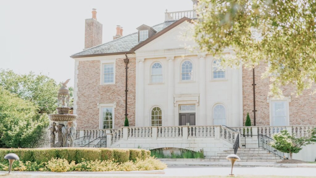 Fountainview Mansion wedding venue in Auburn AL
